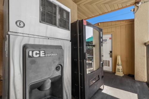 Motel Mediteran - image 11