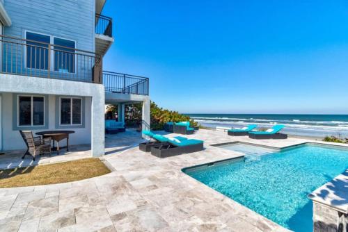 Oceanfront Pool House 7 Bedrooms 7 Bath 2 Kitchens