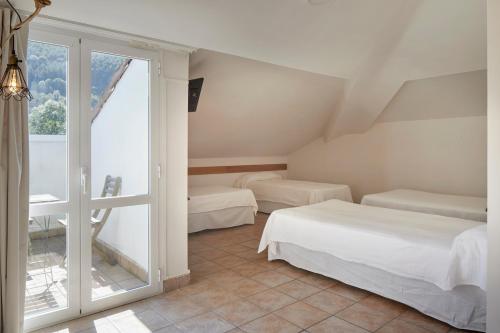 Habitación cuádruple, balcón, 4 camas