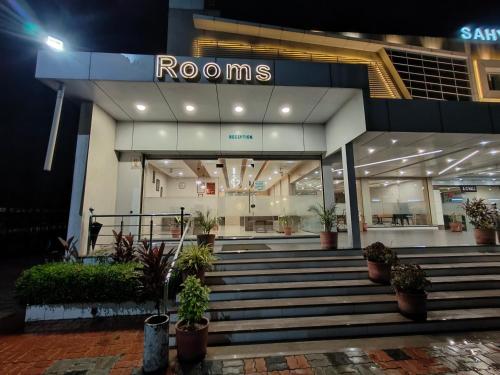 HOTEL SAHYOG & ROOMS