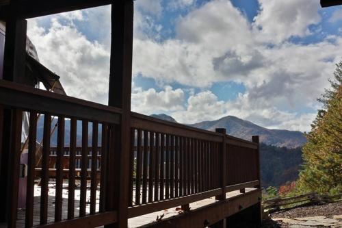 Cherokee @ Sky Ridge Yurts in Bryson City, USA
