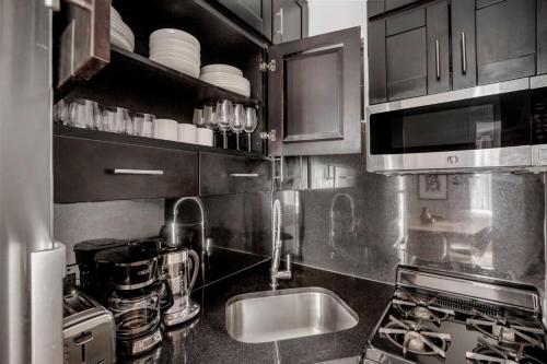 Murray Hill 2br w wd nr groceries hospital NYC-1228 in New York, USA