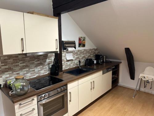 Cocina, Stilvolle Ferienwohnung in historischer Stadtvilla in Neubrandenburg