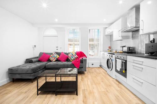 Two Bedroom Apartment- One Choice Stays- Jq