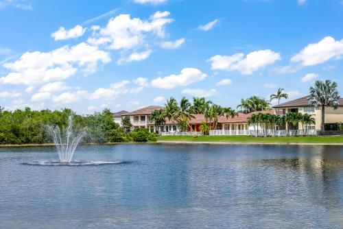 Miami Villa Lake View Retreat