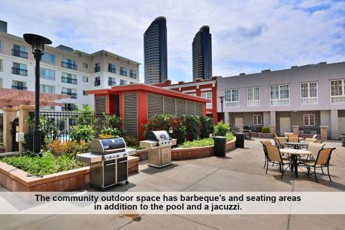 28 NIGHT MINIMUM in the Gaslamp Quarter by Petco Park, pool, jacuzzi, dogs ok, San Diego (foto 8)