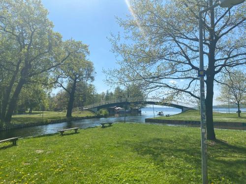 Alrededores, Stilvolle Ferienwohnung in historischer Stadtvilla in Neubrandenburg