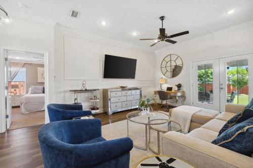 Steps 2 Beach! Sleeps 12, 4bd/2ba, Beach Gear!, Panama City Beach