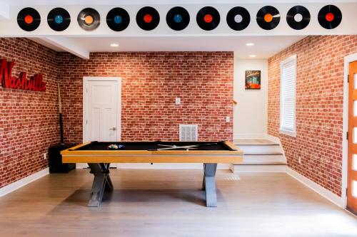 Honkytonk 7 BED - Mins to DT in Nashville, USA