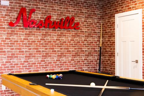 Honkytonk 7 BED - Mins to DT in Nashville, USA