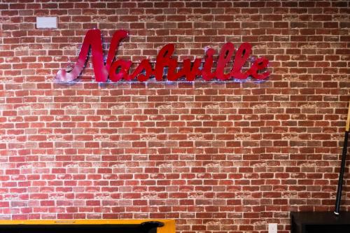 Honkytonk 7 BED - Mins to DT in Nashville, USA