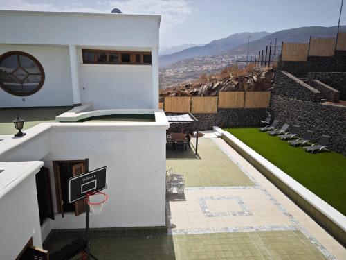 Villa Gonzalez Sea Views