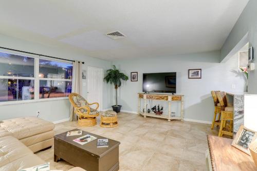 St Petersburg Home with Yard and Grill 2 Mi to Beach! in Redington Shores, USA