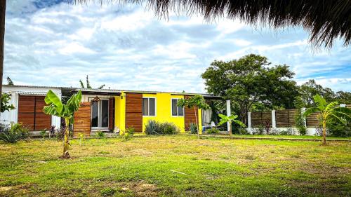 Κήπος, Casa para 4 personas con A/C a 200 mts de la playa Low Tide - Popoyo Aparts in Τολα