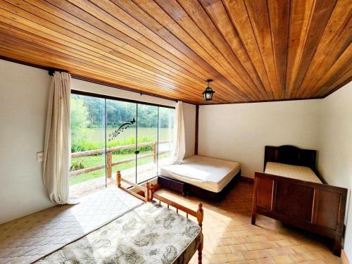 Linda Chácara a 20 min do centro de Curitiba