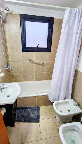 One-Bedroom Apartment image 1