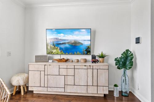 2br Condo - Sleeps 6 - Garage - Wifi Laguna in Laguna Niguel, USA