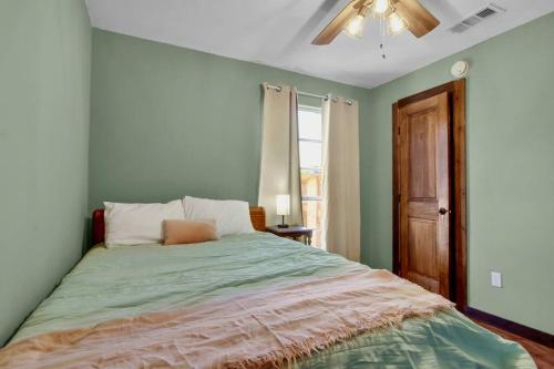 Condo near downtown Austin! detail