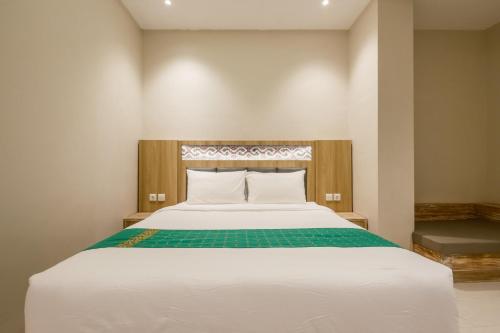 DEJAVU 2.0 HOTEL BAJO KOMODO Room Type - Deluxe Room with City View