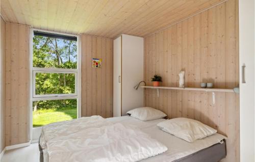 Beautiful Home In Ebeltoft With Sauna