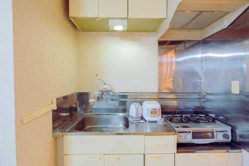 廚房, Furano Zone Ski Condo Room 202 Smoking Allowed and Room 103 Non Smoking in 學田車站