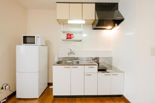 廚房, Furano Zone Ski Condo Room 202 Smoking Allowed and Room 103 Non Smoking in 學田車站