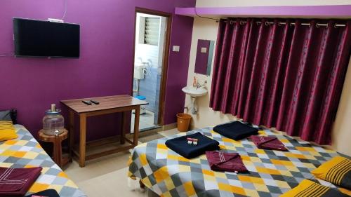 DANDELI CROCODILE EDGE HOME STAY Dandeli