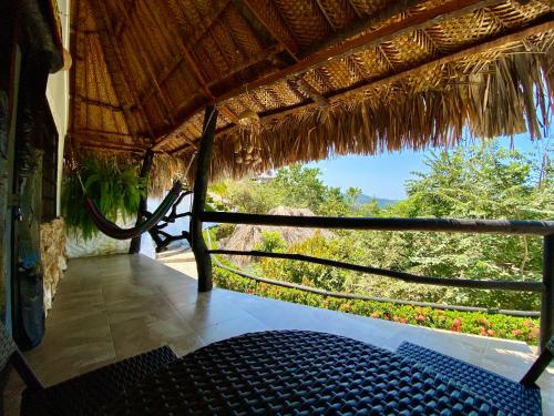 Quetzal Dorado Eco-Lodge by Mareygua