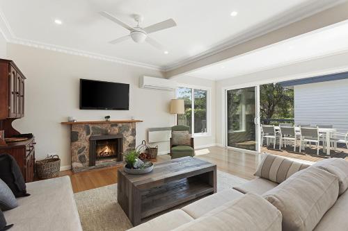 4 bedrooms, 5 beds