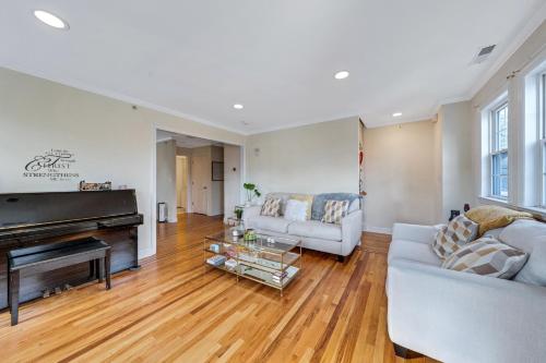 Luxurious Downtown Haven - Stillwater, Stamford, CT