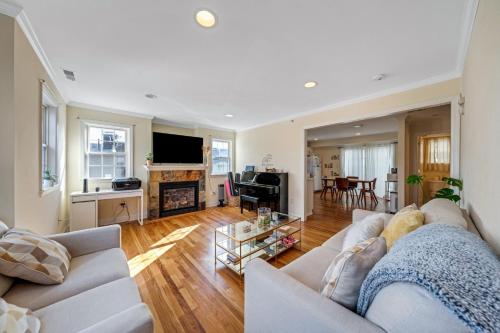 Luxurious Downtown Haven - Stillwater, Stamford, CT