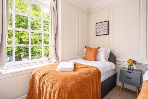 Stunning 3 Bedroom Period City Centre Apartment, Bath (foto 10)