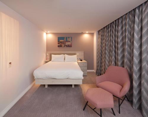 Queen Room - Mobility Access image 4