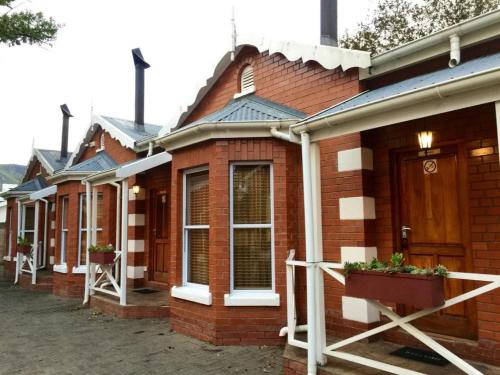 外部景觀, Tom's Place Guest House in 哈利史密斯