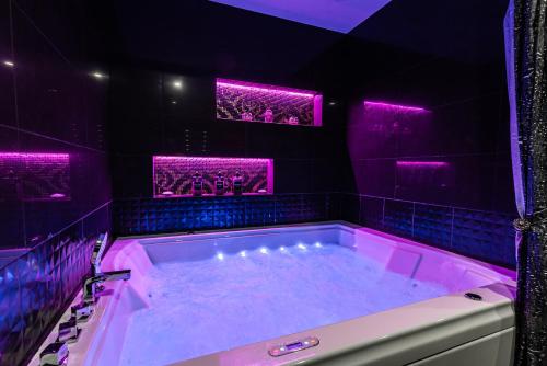 LuxeCityApartment, Tallin