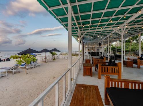 Nusa Indah Onai Hotel - Tap to explore photos