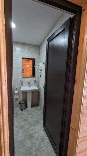 Taripiri, Ambrolauri (foto 6)