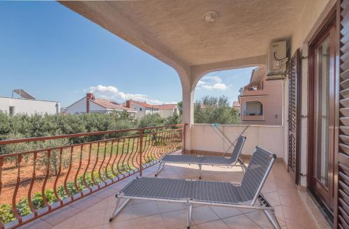 Marina Porat - image 7