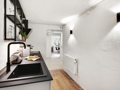 Sanders Charm - Cozy One-Bedroom Apartment with Shared Garden, Copenhagen (photo 10)
