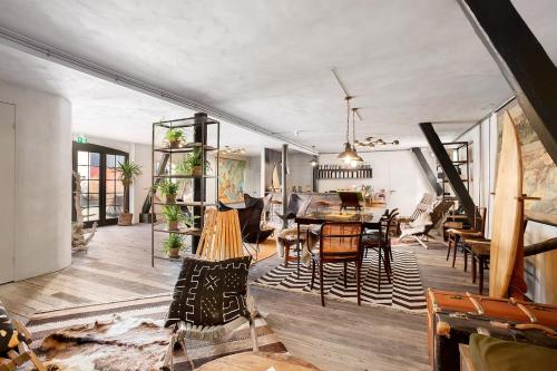 Üzletek, Kåseberga Hideout (Kaseberga Hideout) in Glemmingebro