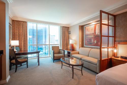 NO RESORT FEES-MGM StripView Adjoining Suites F1 View, Лас-Вегас (фото 8)