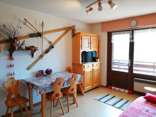 Appartement Le Grand-Bornand, 1 pièce, 4 personnes - FR-1-241-221 - Location saisonnière - Le Grand-Bornand