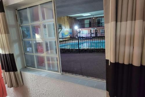 Ramada by Wyndham Mountain Home - image 12