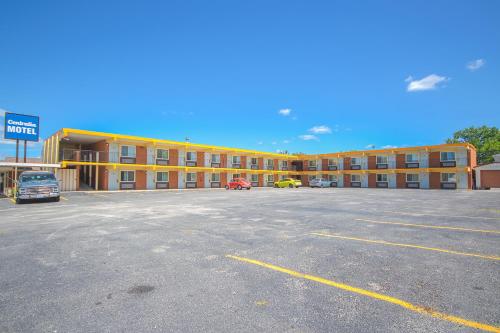 Centralia Motel near Downtown by OYO