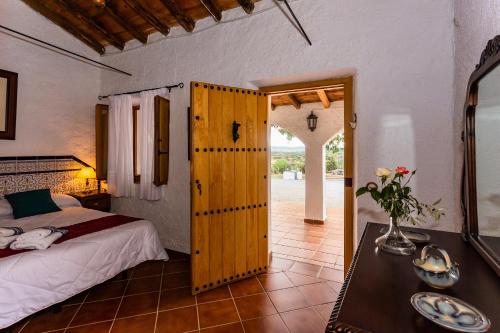 Casa Rural Finca Las Picazas in Penarroya Pueblonuevo