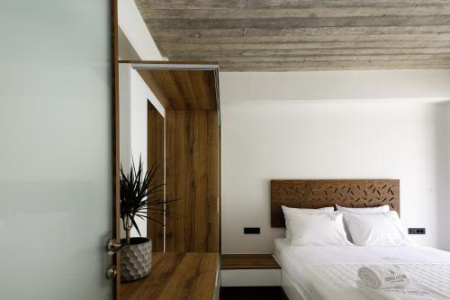 New Modern Villa Domus Myrtia with private pool & BBQ, 4km from nearest beach New Modern Villa Domus Myrtia with private pool & BBQ, 4km from nearest beach