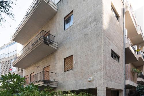 Unique Diznegoff by TLV2RENT - image 2
