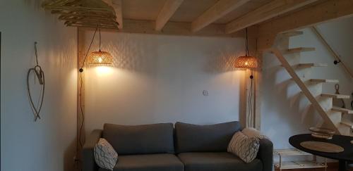Studio cosy climatisé indépendant avec mezanine