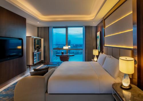 room detail thumbnail 0