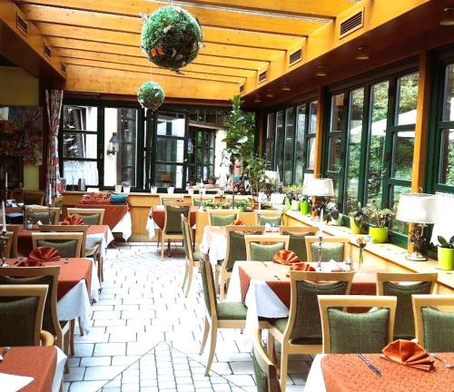 Hotel Restaurant - Häuserl im Wald Graz - image 13